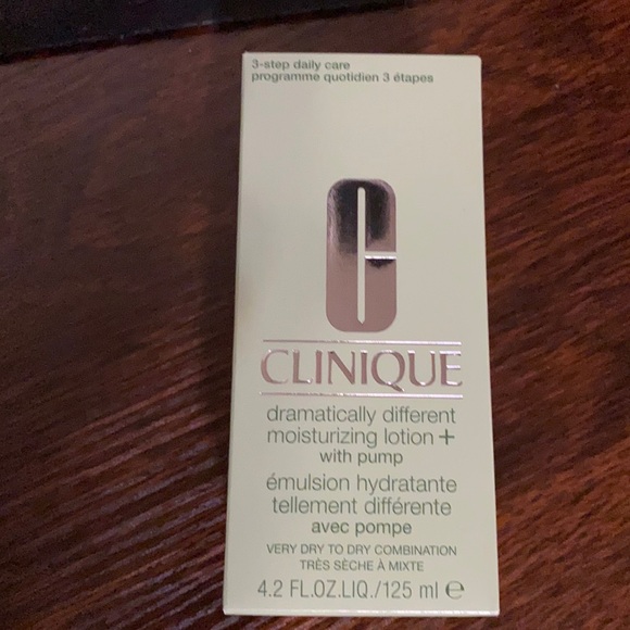 Clinique moisturizing lotion 125ml - Picture 1 of 2